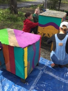 paining-dog-houses-seward-alaska